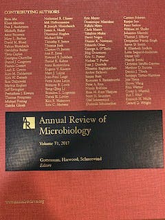 Portada del libro 9780824311711 Annual Review of Microbiology, Vol. 71