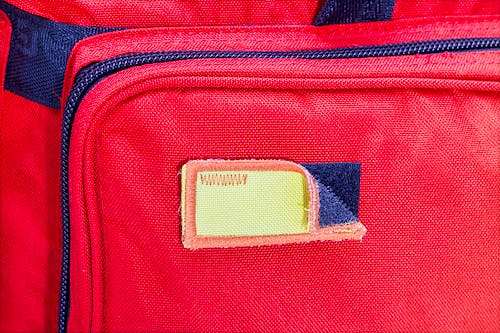 Bolsa de Emergencias para Soporte Vital Básico Modelo Extreme's EB02.008, Color Rojo