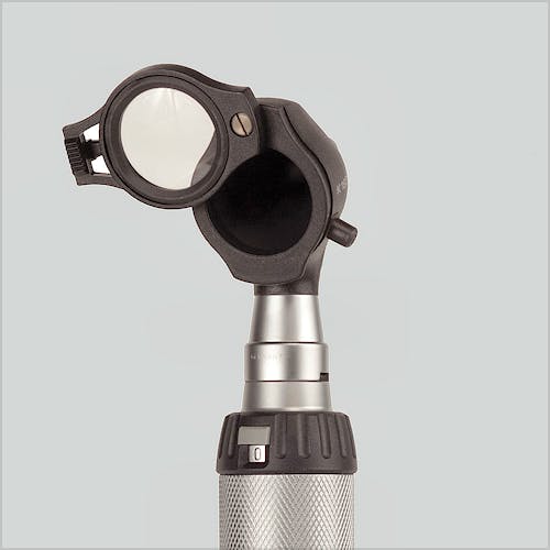 Set Oftalmoscopio-Otoscopio Heine K-180, con Juego de Espéculos, en Estuche Rígido