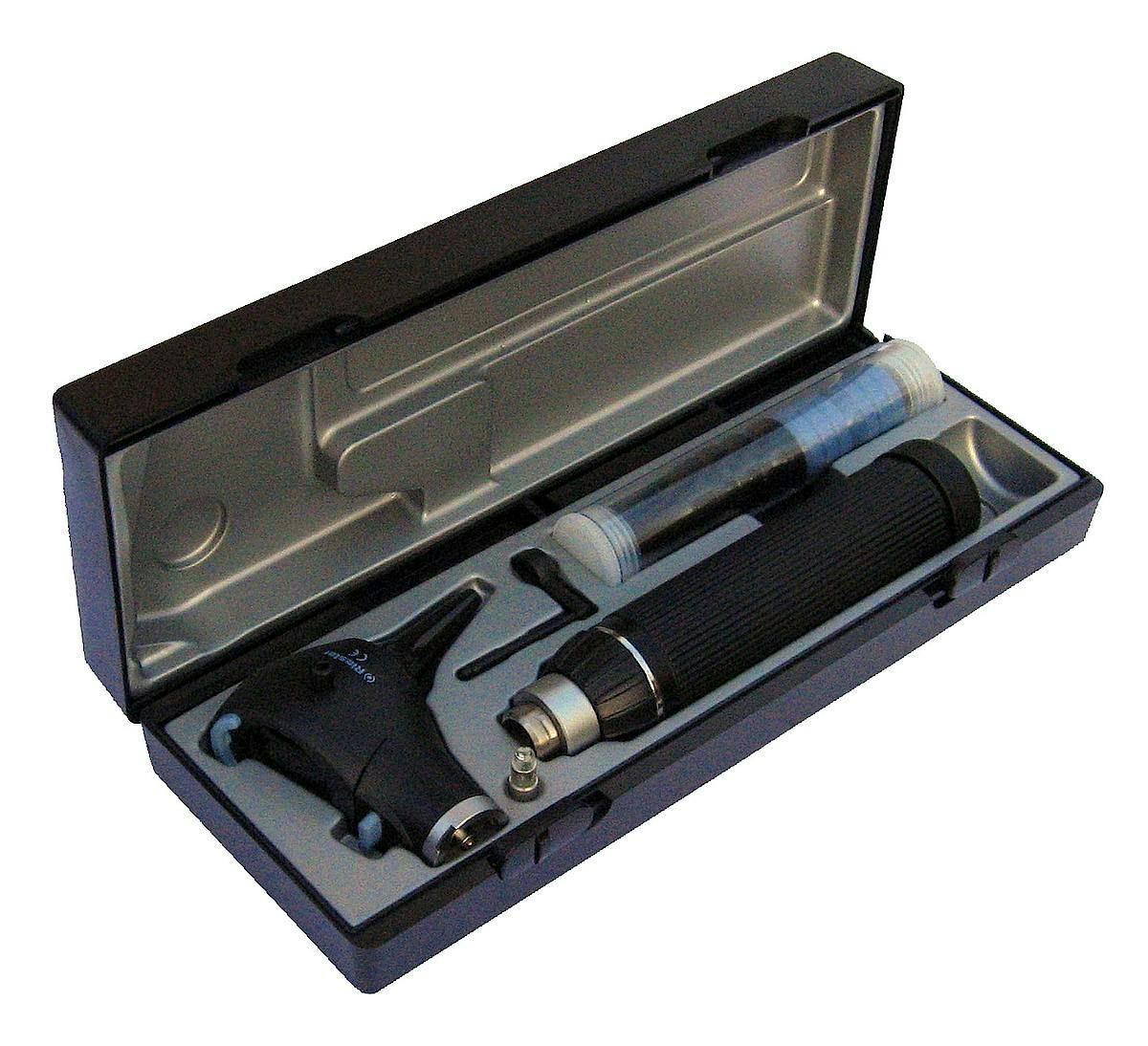 Otoscopio Riester Ri-Scope L L1 HL 2,5 V., Mango C para 2 Baterias Alcalinas Tipo C o Ri-Accu