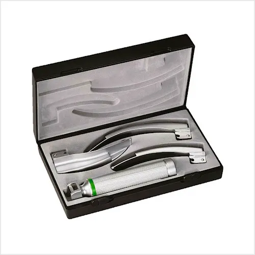 Laringoscopio RIESTER de F.O. Ri-Integral MacIntosh XL 2,5 V., Mango Pilas tipo C, Palas nº 2, 3, 4