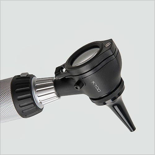 Otoscopio Heine K-100 con Mango a Pilas 2,5 V., en Estuche Blando
