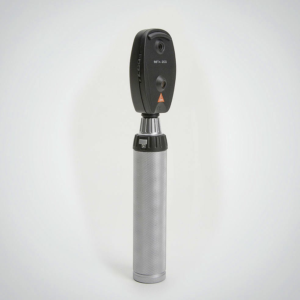 Set Oftalmoscopio-Otoscopio Heine Beta 200 con Mango a Pilas, en Estuche Rígido